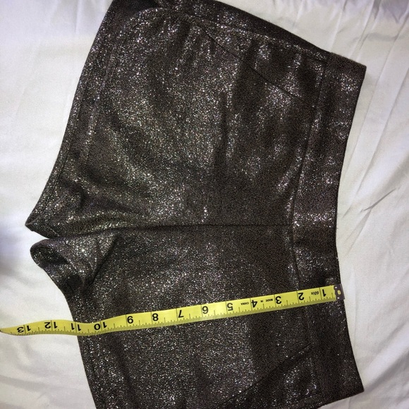 French connection shorts w/pockets size 2 sparkly - Picture 5 of 8